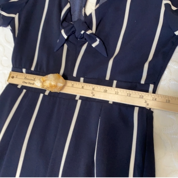 Crystal Bay Jumpsuit Short Sleeve Navy Blue & White Striped Size 7 - Picture 8 of 13
